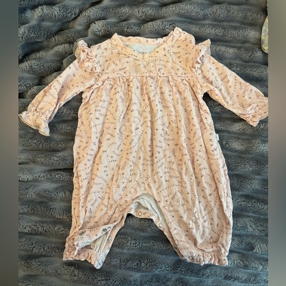 BUNDLE OF BABY GIRLS CLOTHES 3-6months - Picture 8 of 16